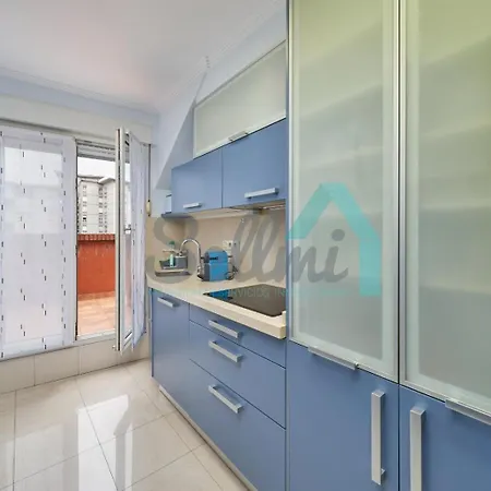 Atico Salesas - Parking Gratuito شقة